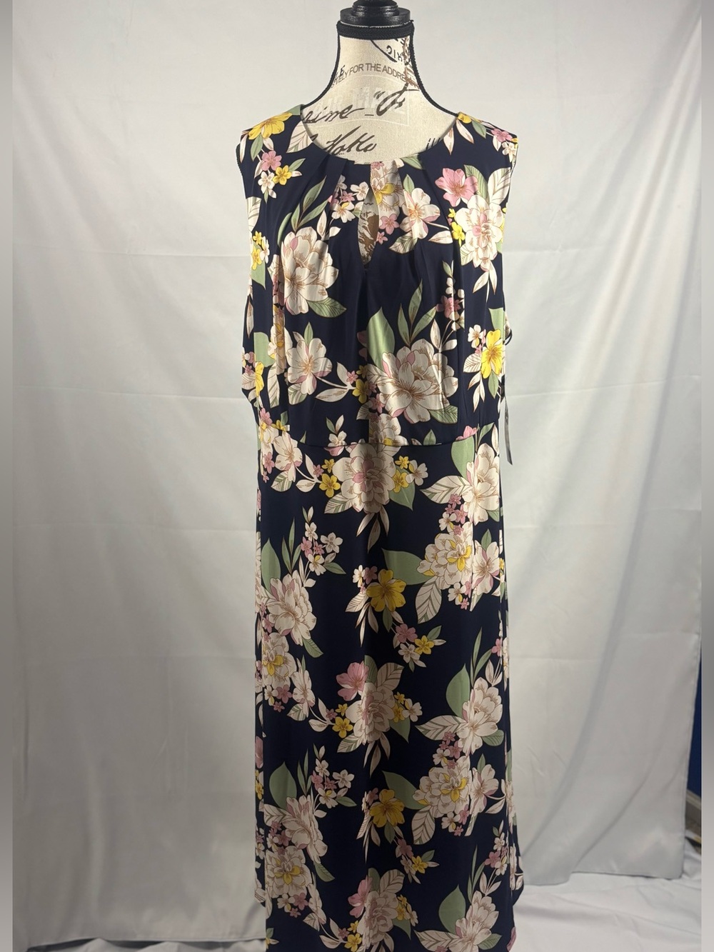 London Times Women’s Sleeveless Round Neck Midi Length Dress Size 18W - Picture 4 of 10